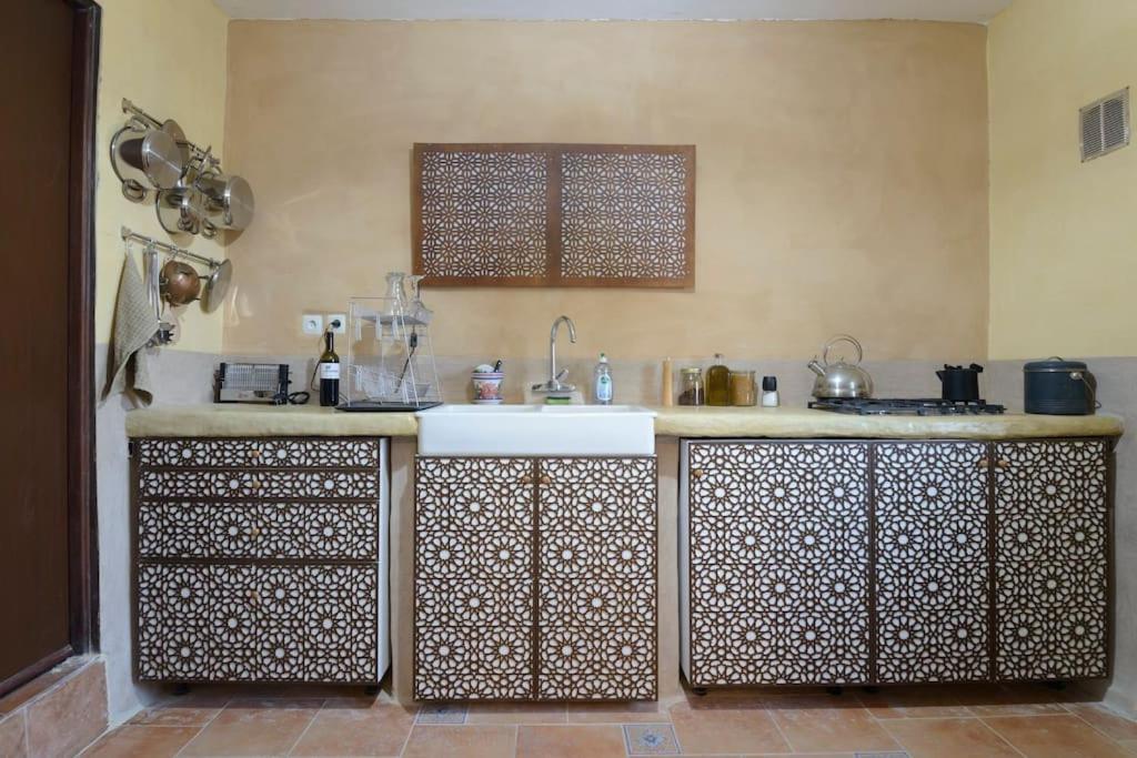 Hostal Nazari Cogollos De La Vega Ngoại thất bức ảnh